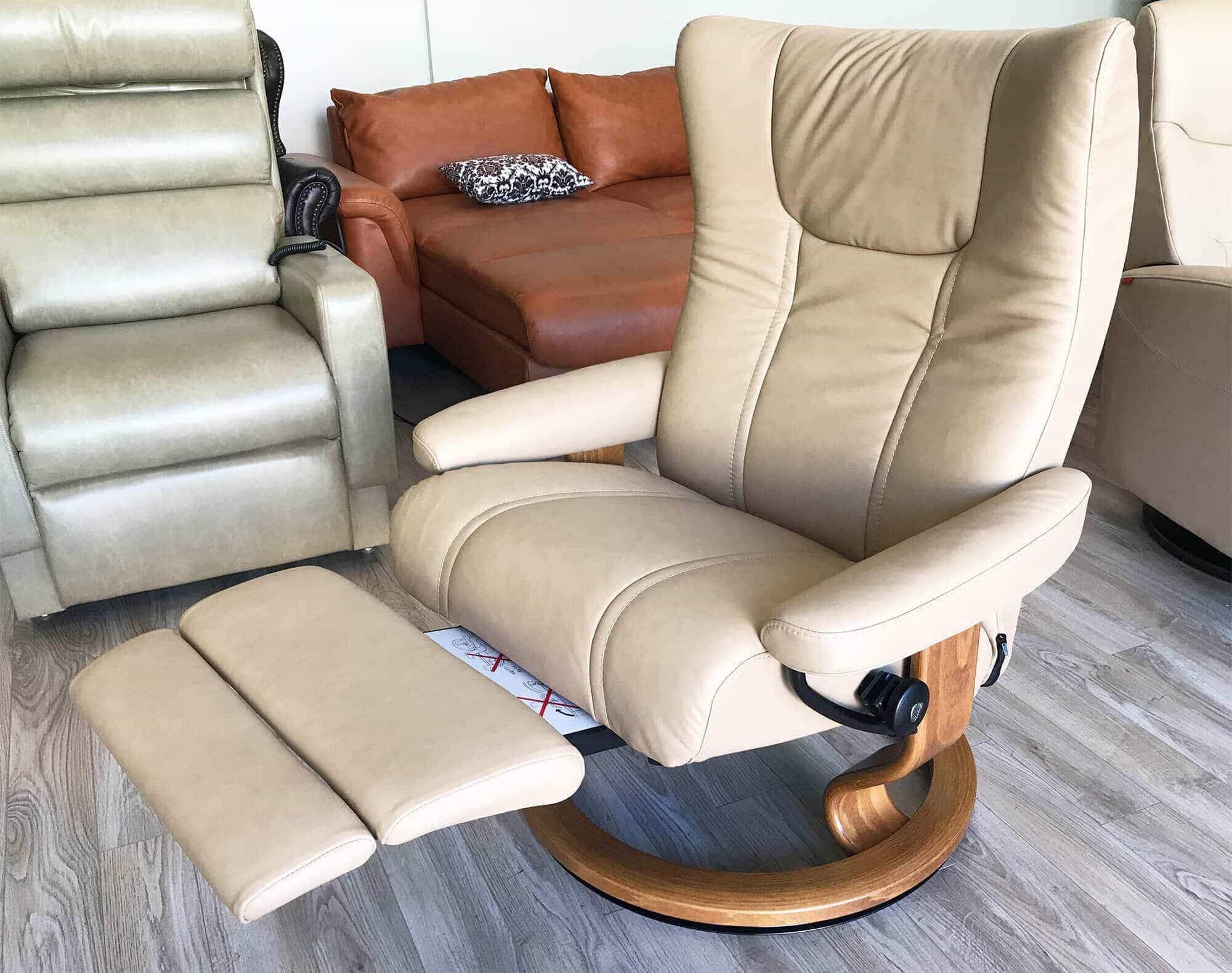 Leather Recliners 