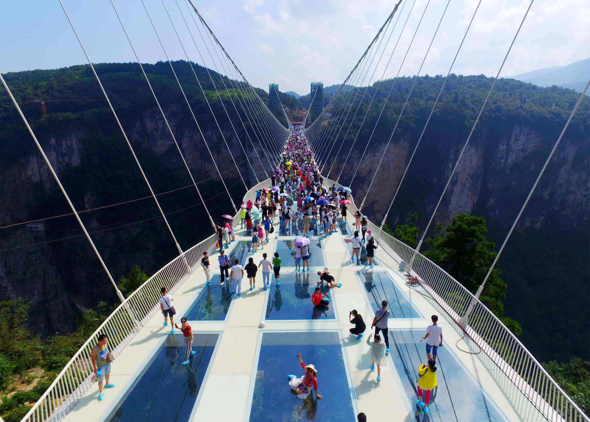 Chinas Most Popular And Beautiful Glass Bridges 6136