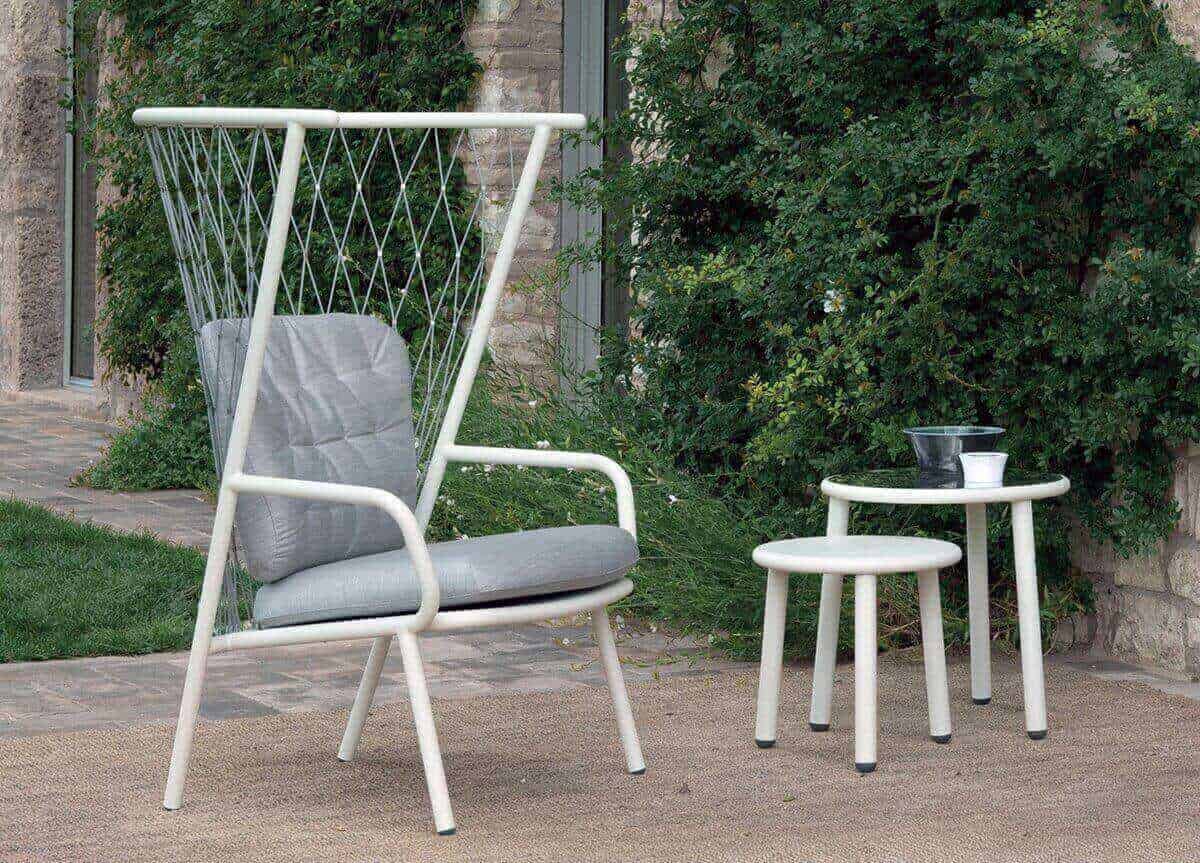 garden armchairs 