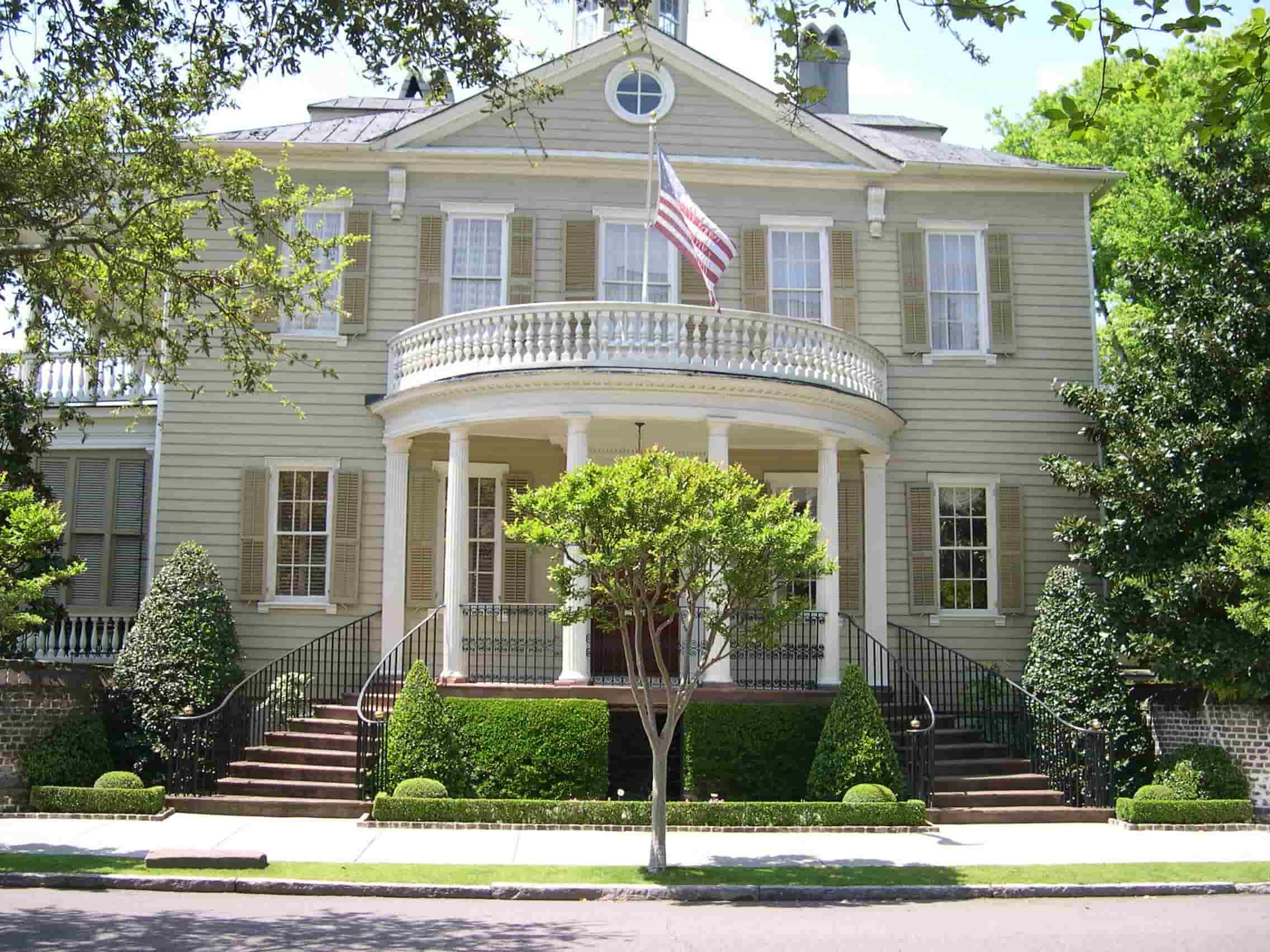 southern colonial style homes