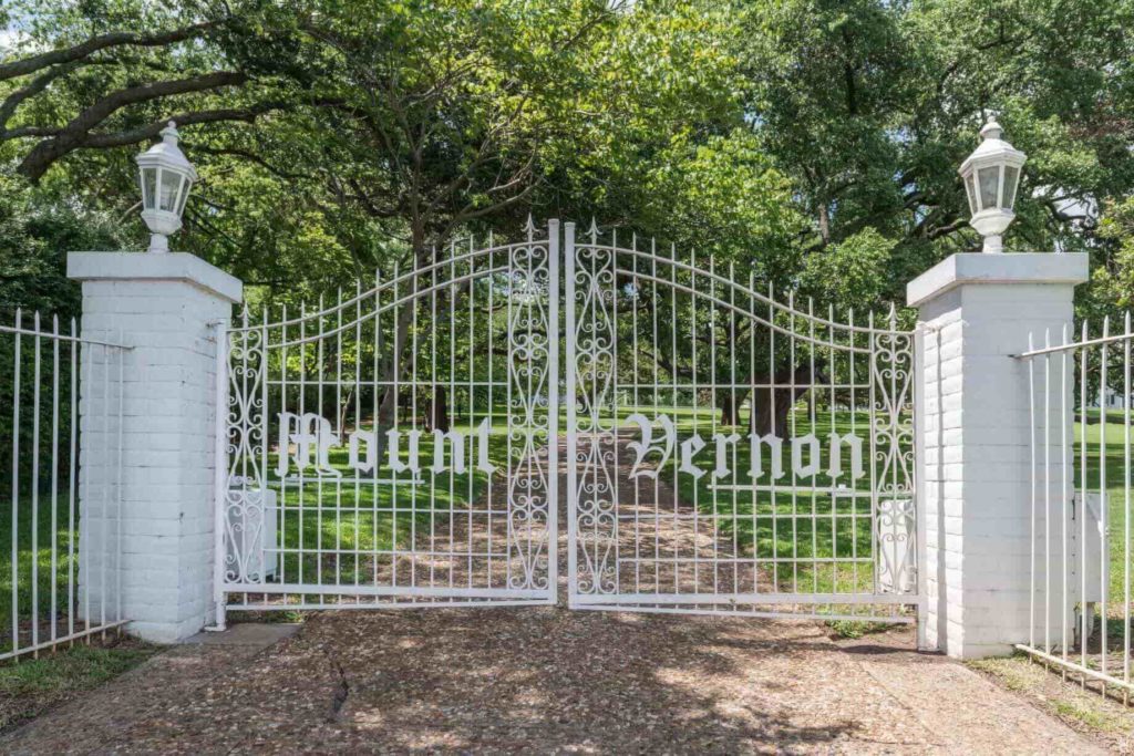 Attractive Front Entry Gate Design Ideas for Home