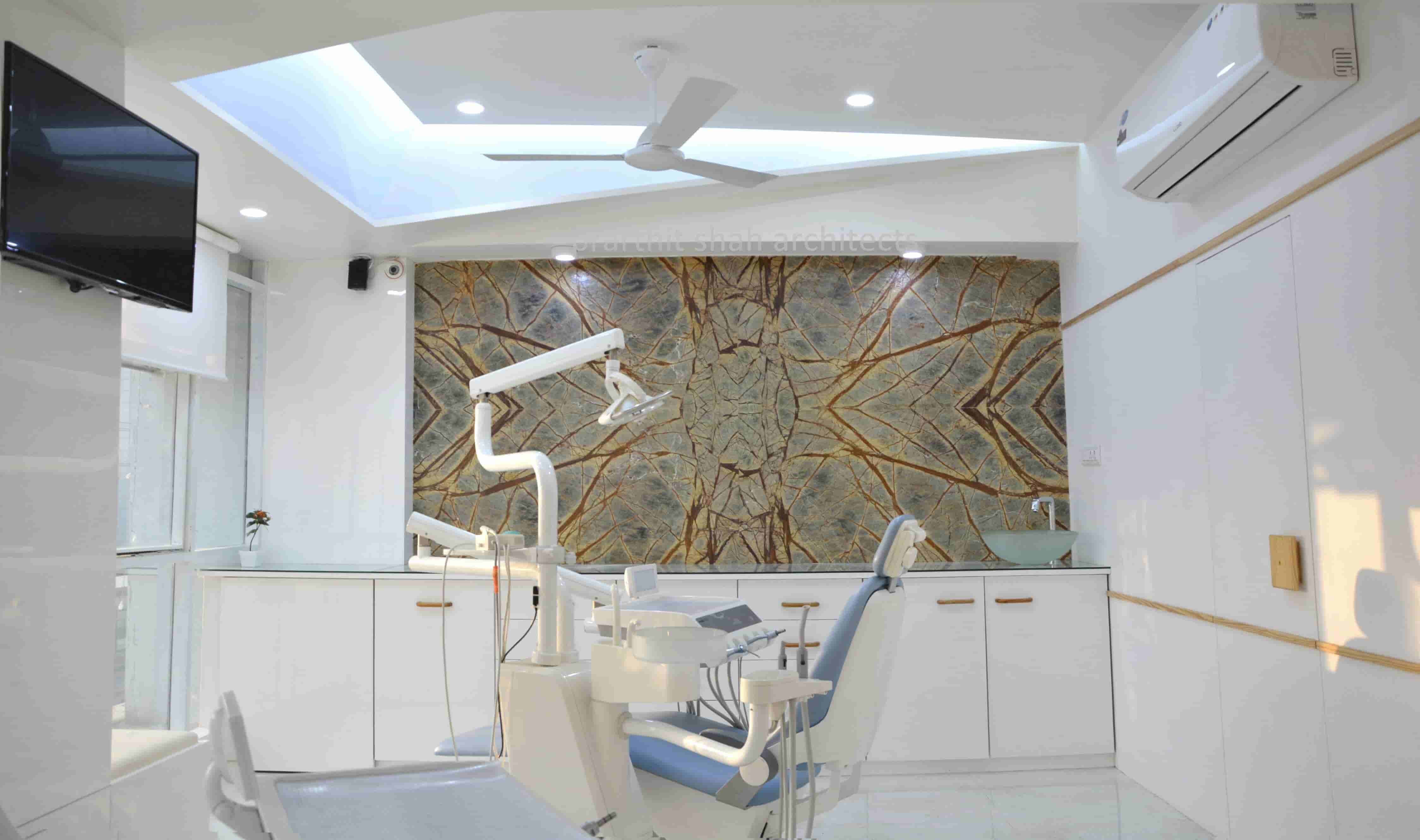 dental clinic interior 