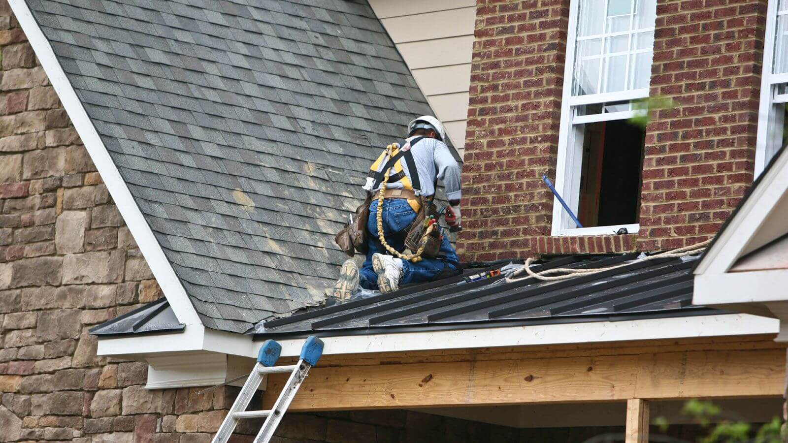 roofing contractors 