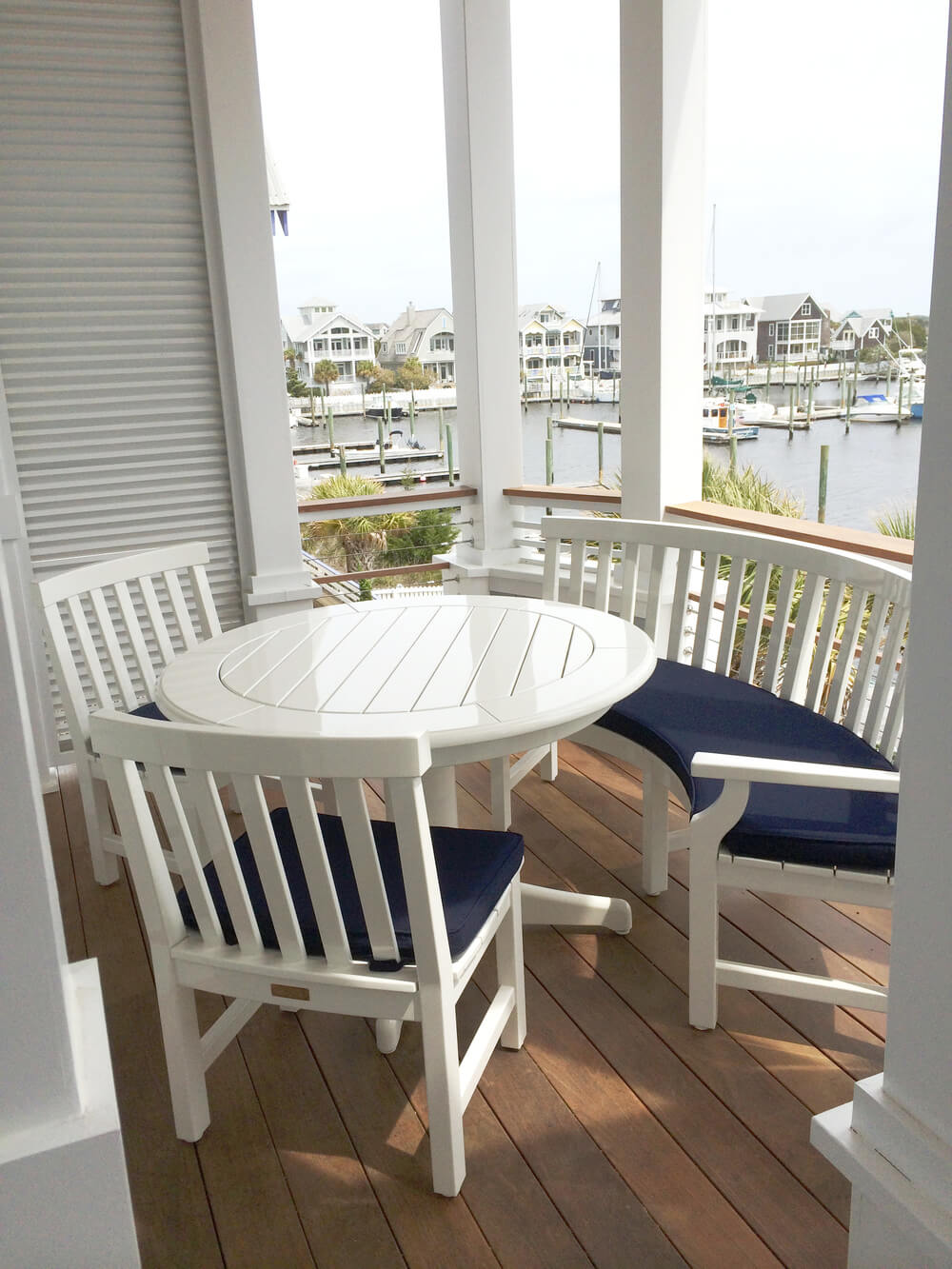 breakfast nook 