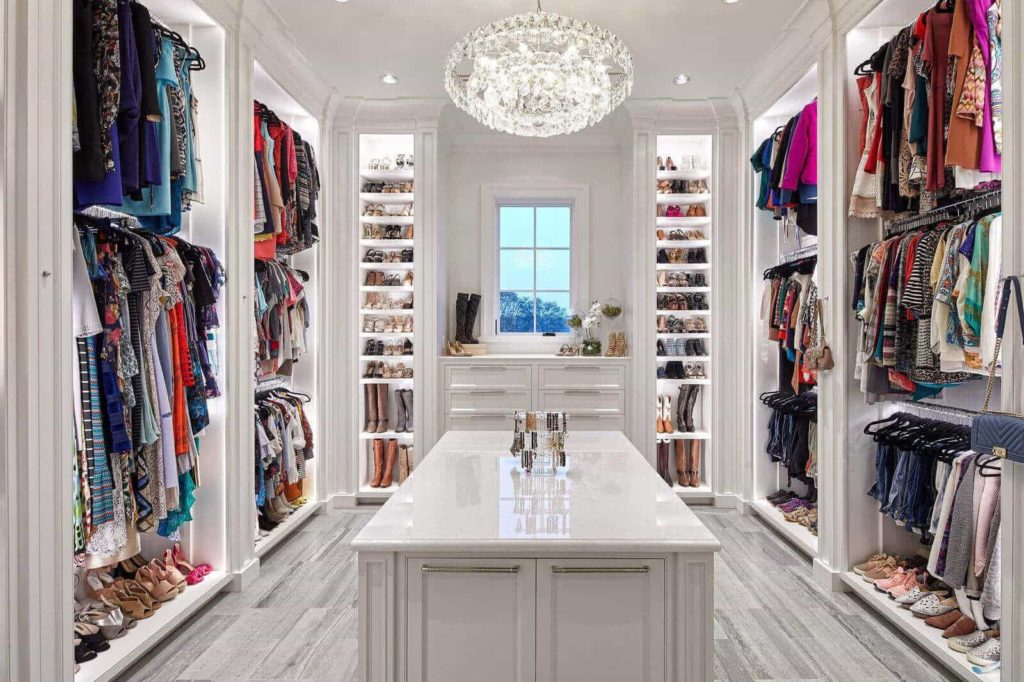 Best Incredible Walk-In Storage Design Ideas