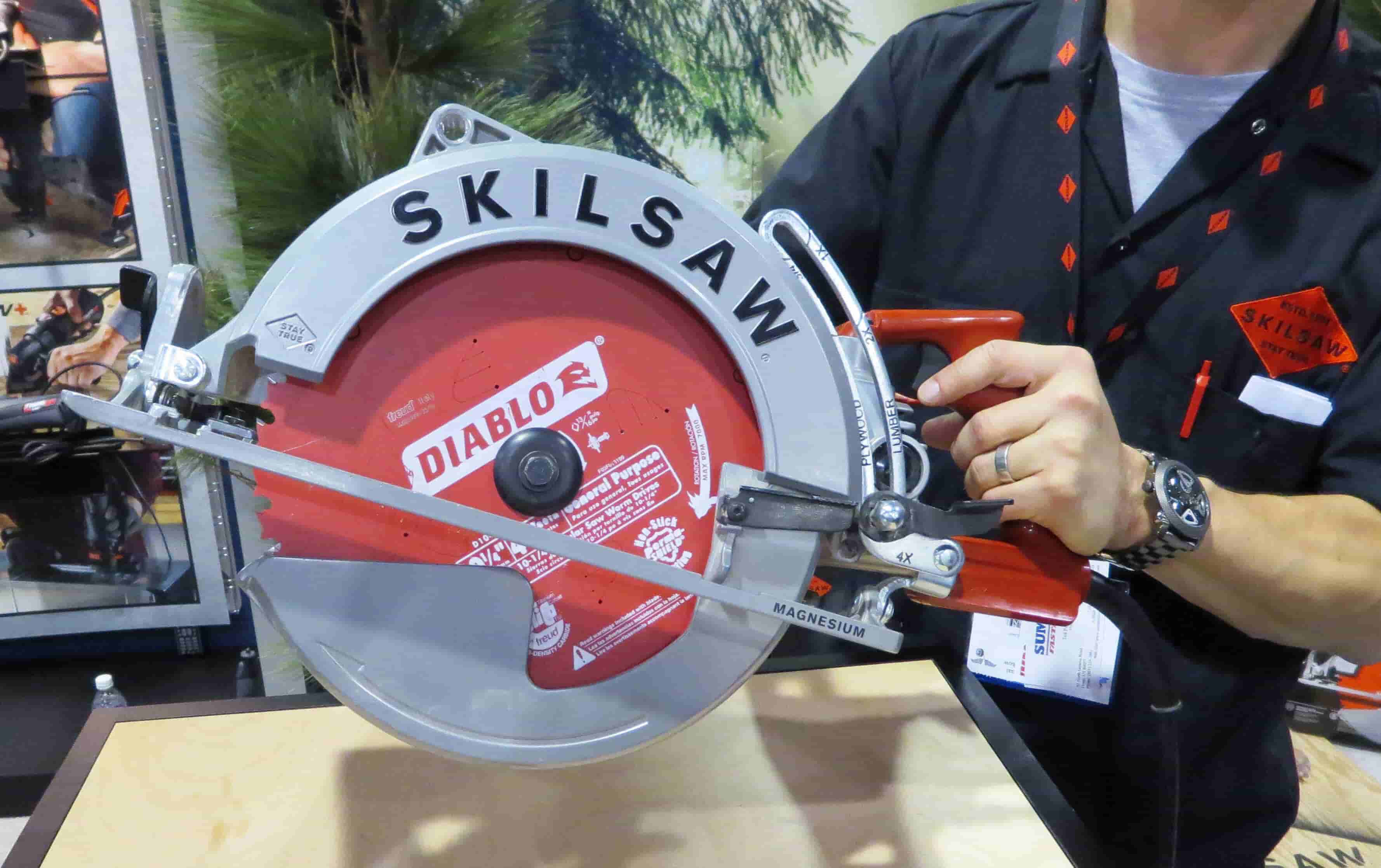 worm drive saw