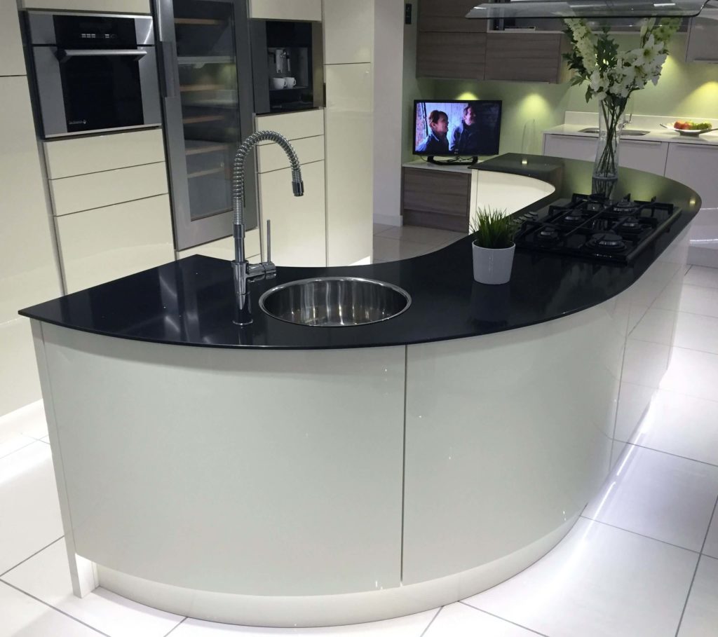 curved kitchen