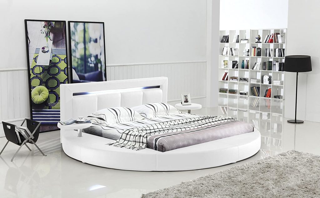 round bed