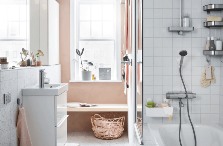 Smart Storage Solutions for Your Tiny Bathroom