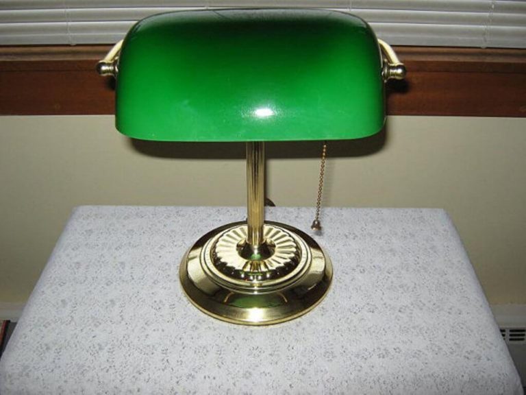 Antique Vintage Desk Lamp Design to Decor Your Lamp