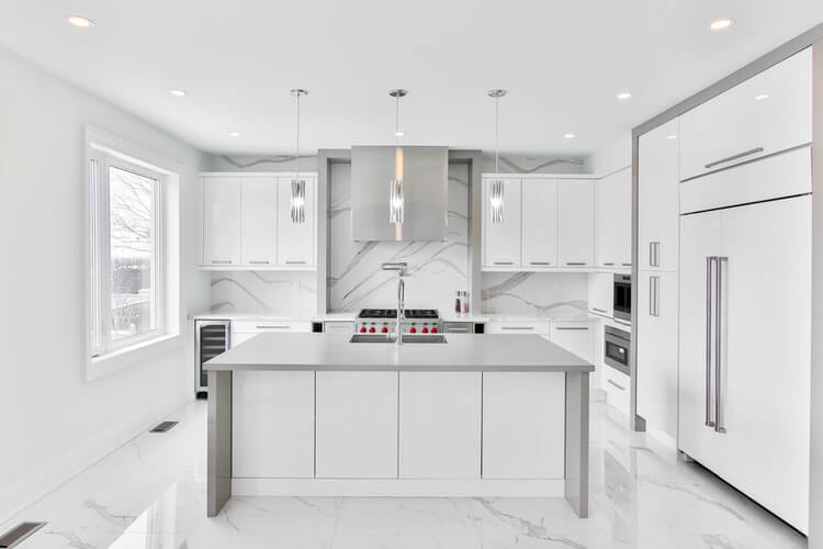 White kitchen 4