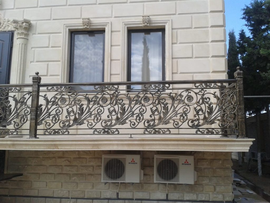 balcony railing