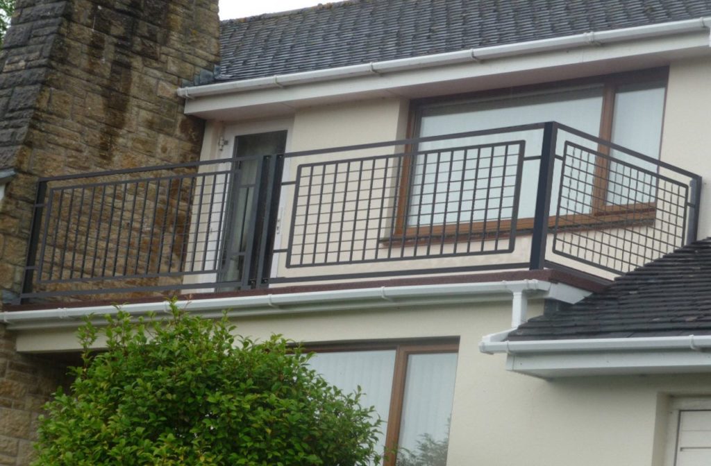 balcony railing