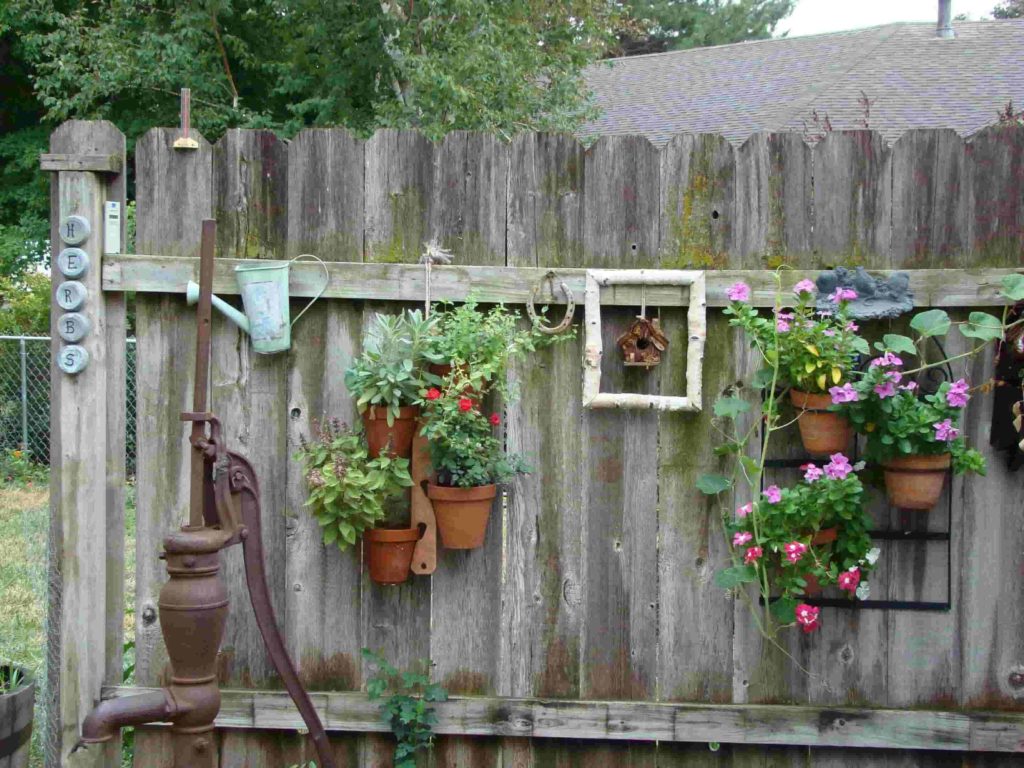 fence decoration