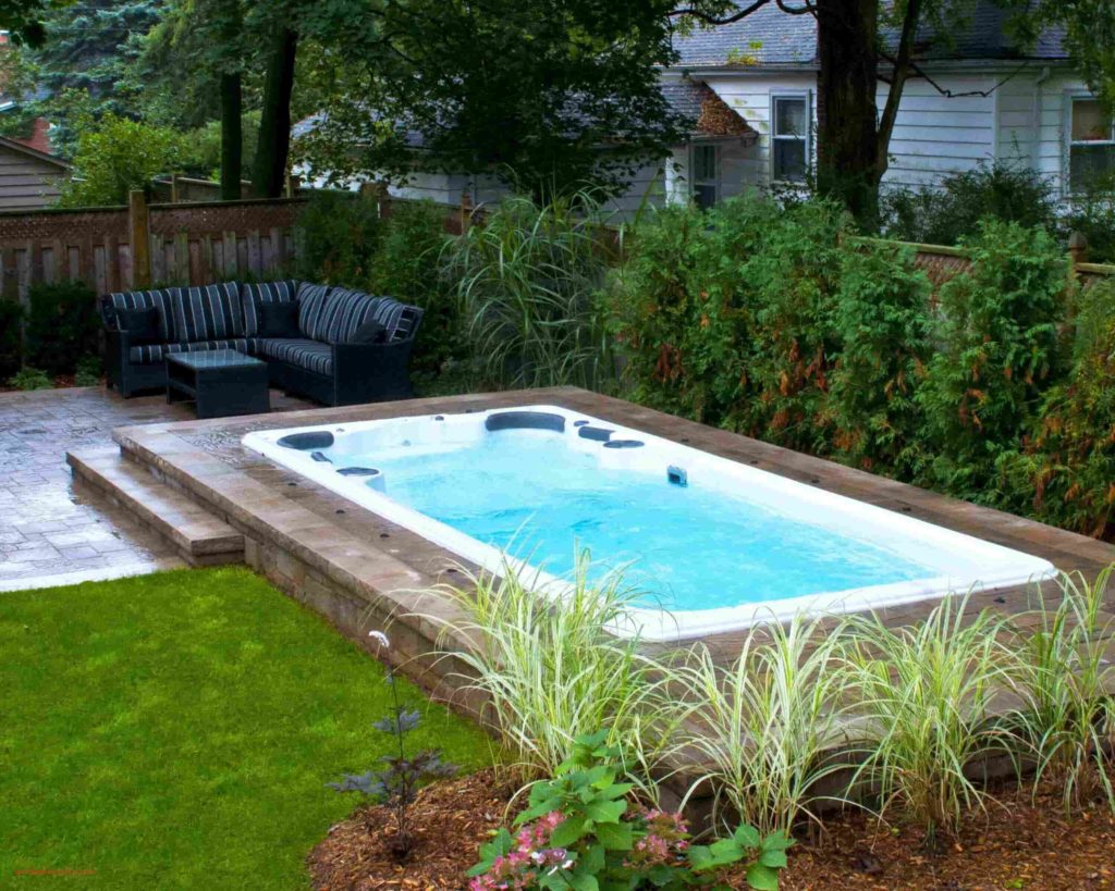 tinny pool in backyard