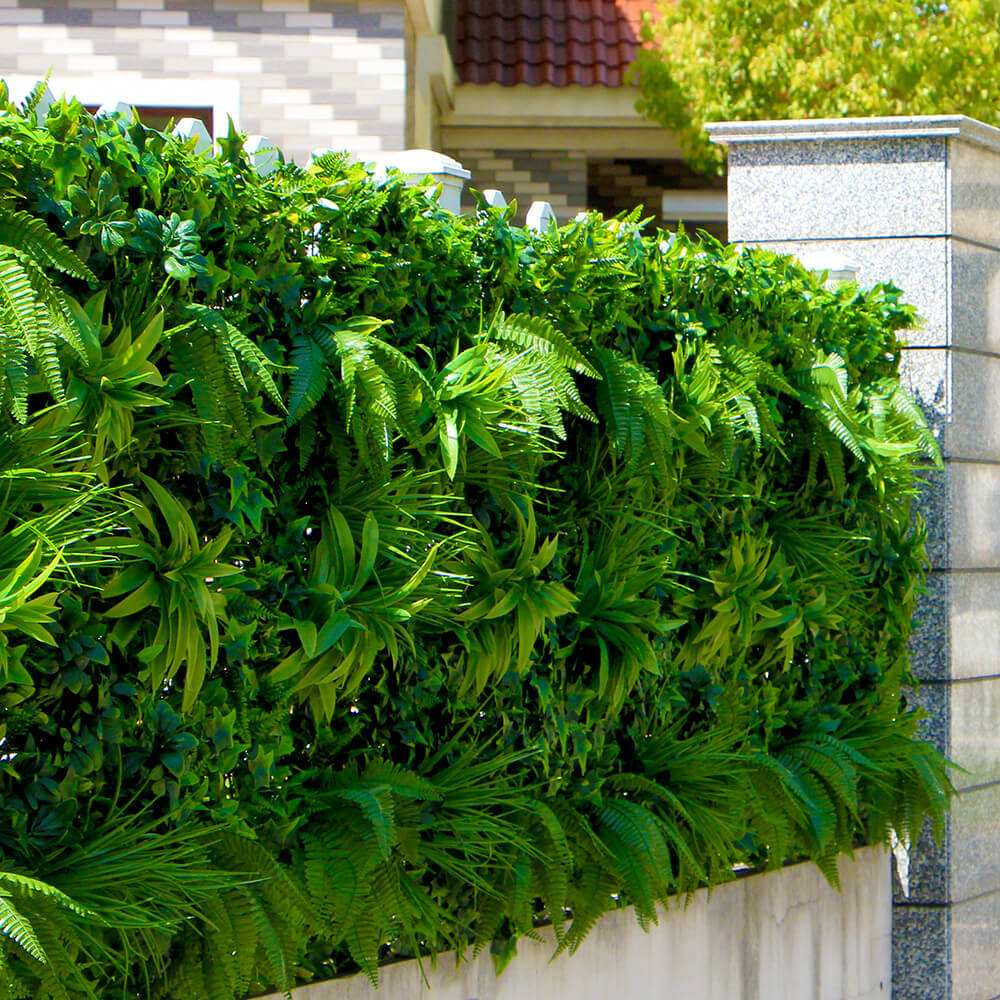 vertical outdoor garden 