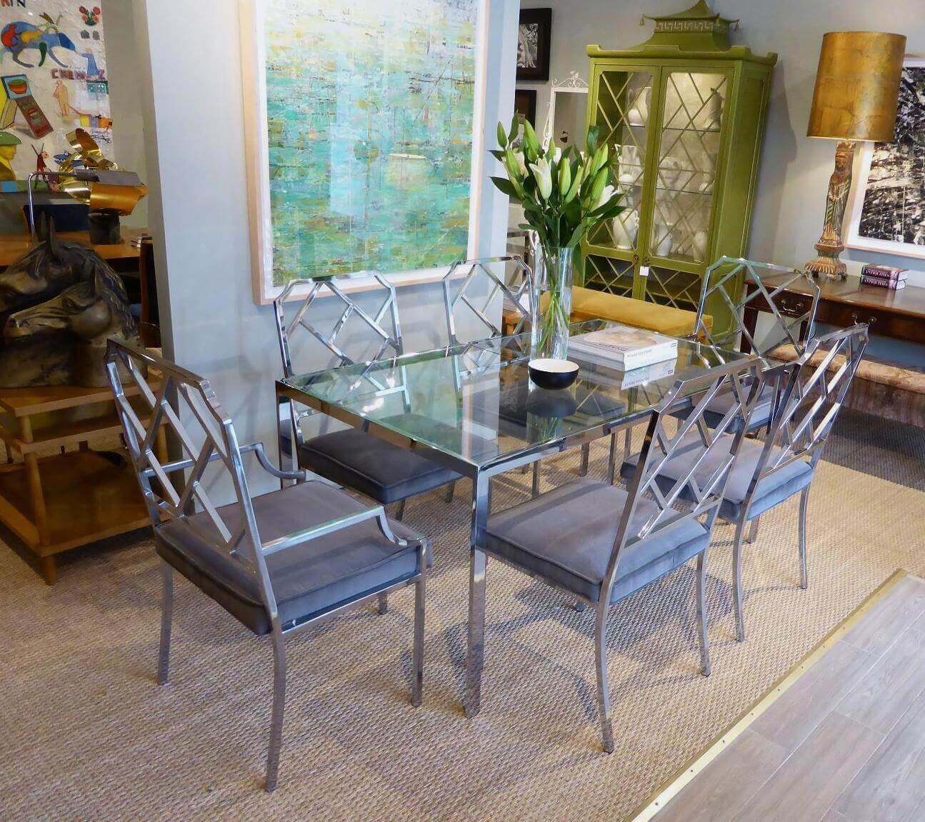 How to Arrange your Dining Table