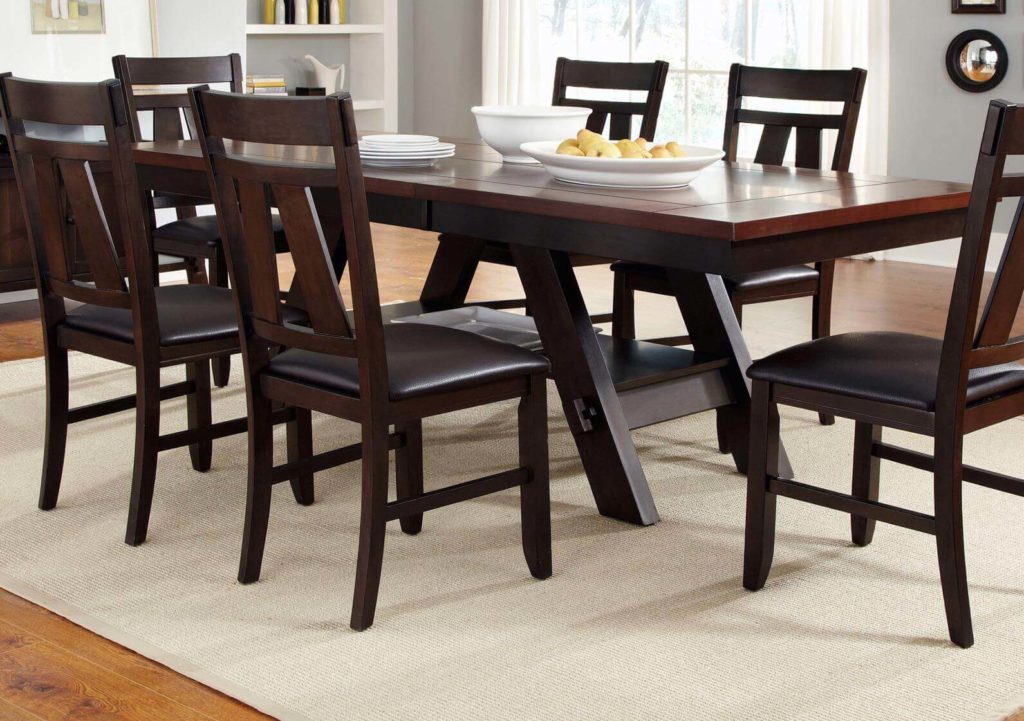 Choose Best Shape of Dining Table for Dining Room