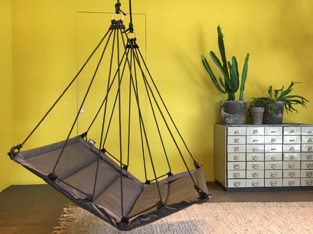 hanging chair