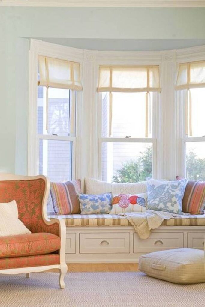 modern bay window