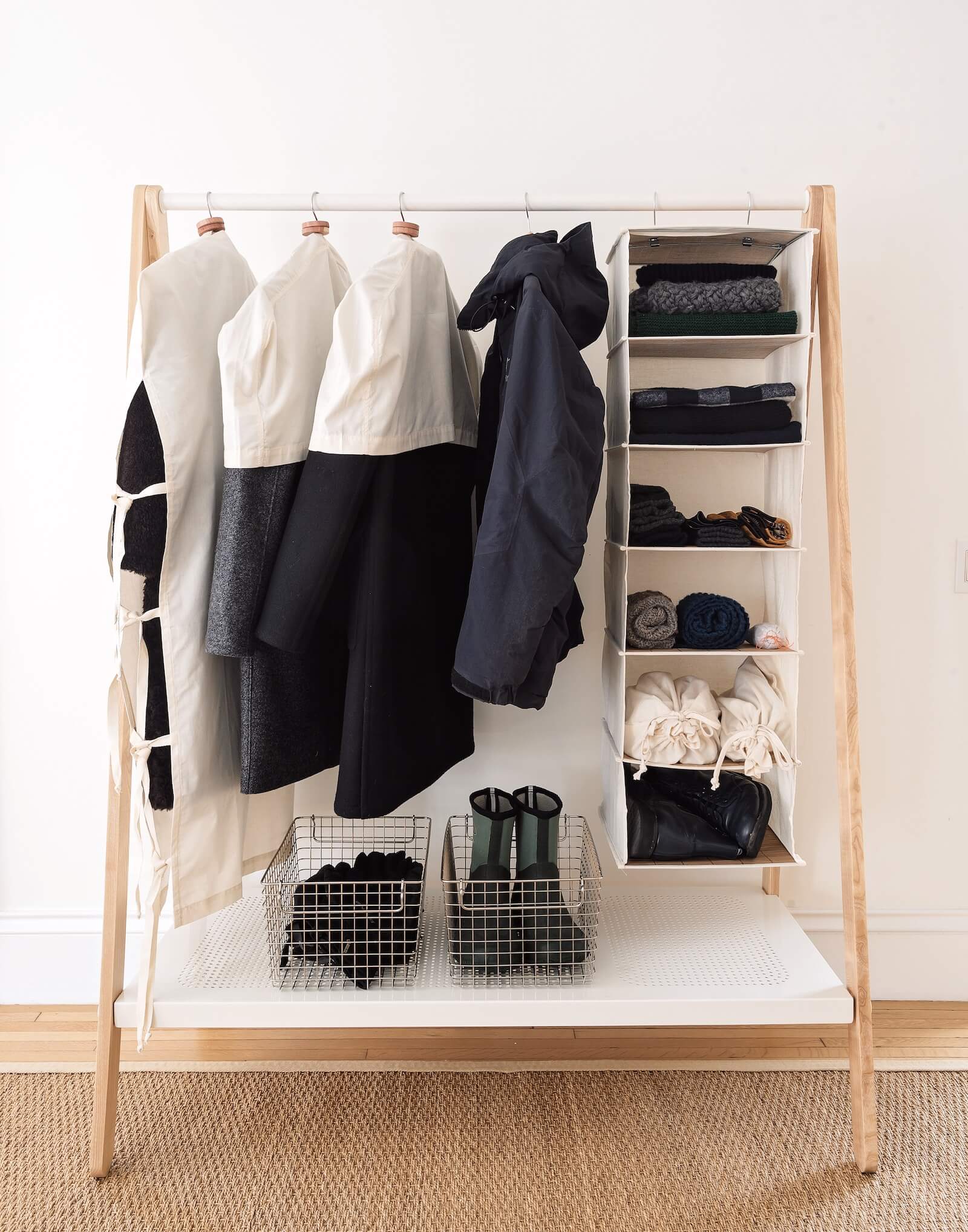 Best Tips for How to Storing Seasonal Clothes