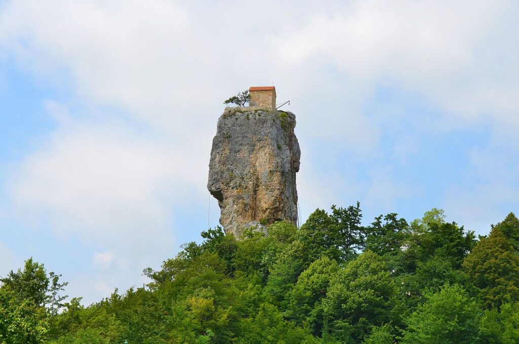 Katskhi Pillar