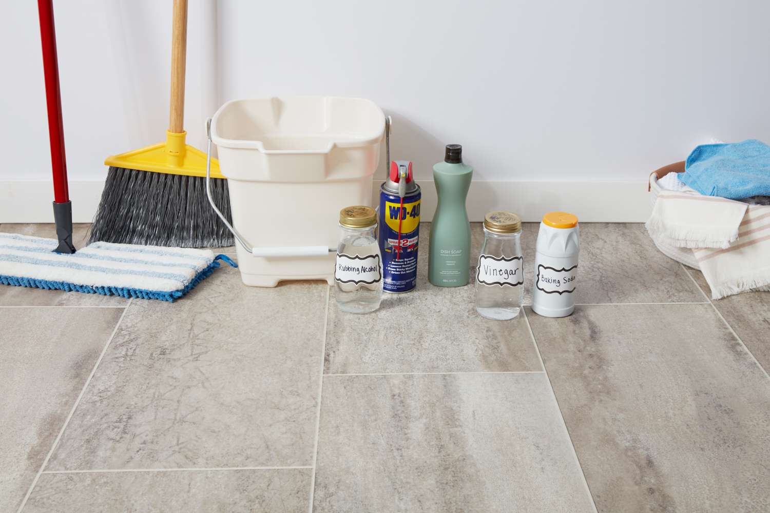 How To Clean Tile Floor At Your Home, How To Mop A Vinyl Floor