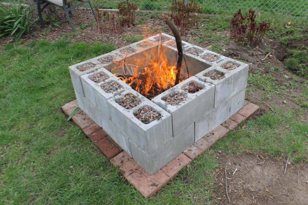 Diy Outdoor Fire Pits Design Ideas, How To Build A Cement Block Fire Pit