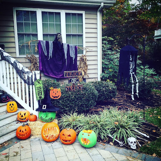 backyard decoration for Halloween