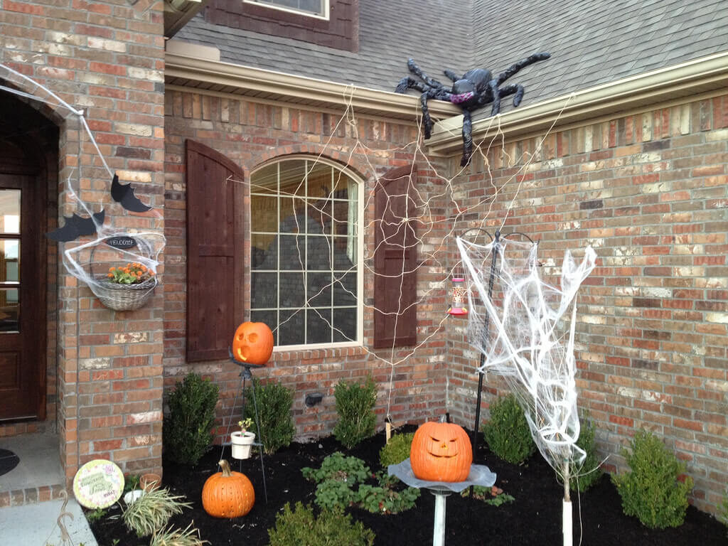 backyard decoration for Halloween