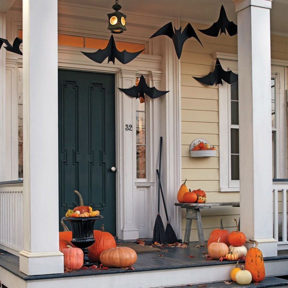 simple front door halloween decorations