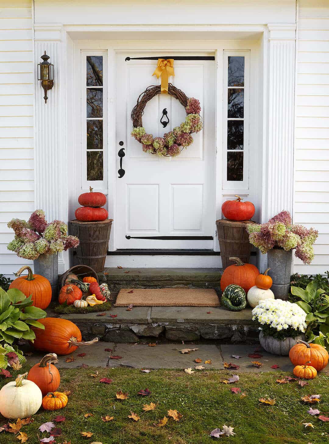 Easy and Scary Front Decoration Ideas for Halloween