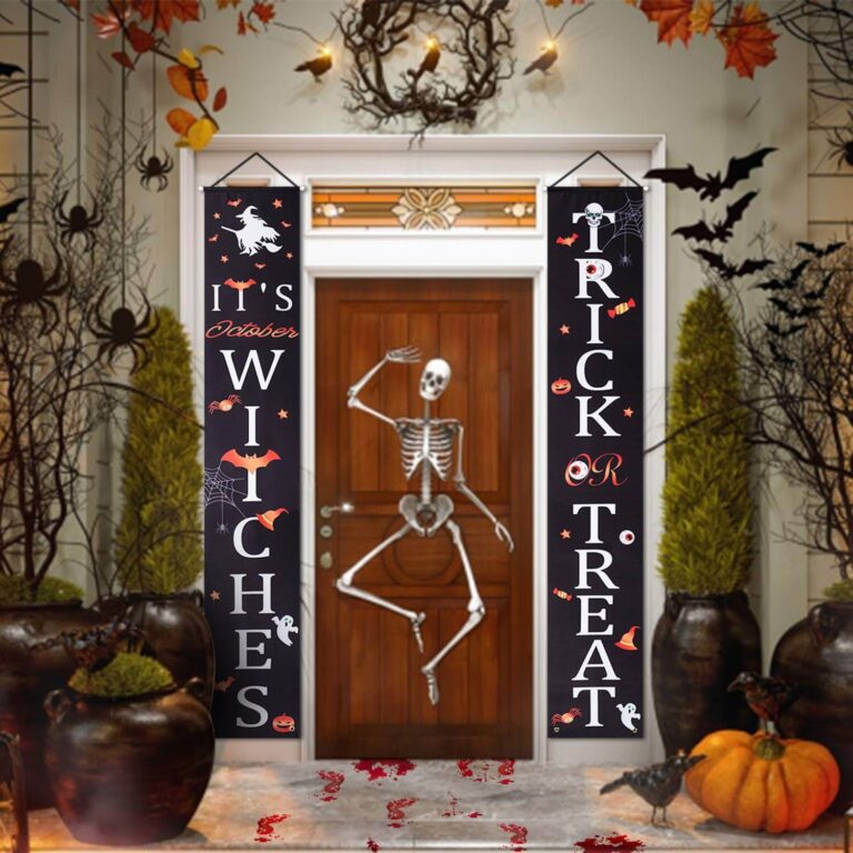 Spooky Halloween Porch and Entryway Decoration Ideas