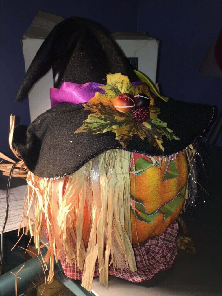 halloween scarecrow