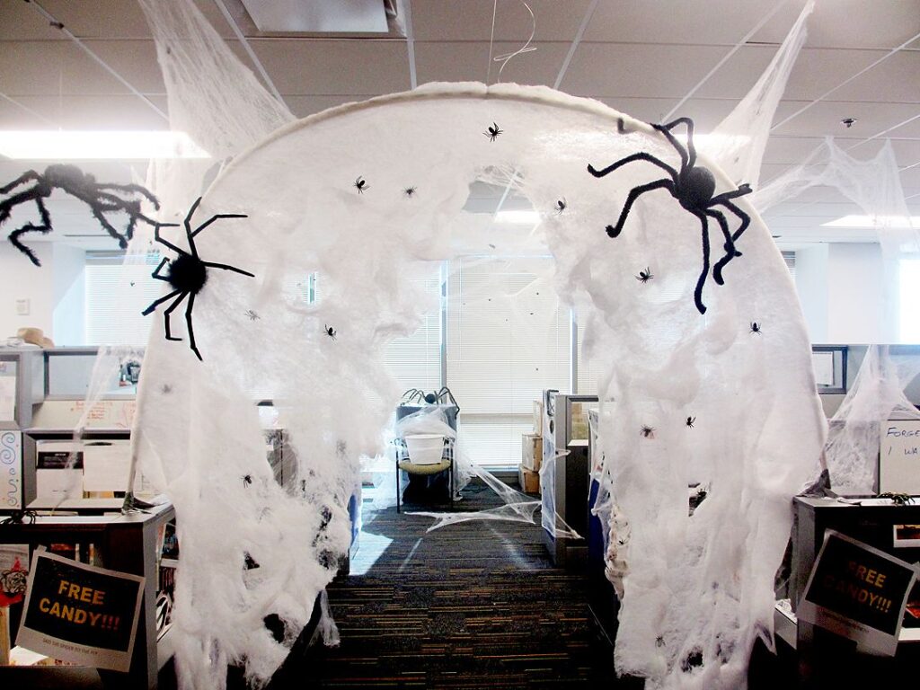 How to Decorate Office for Halloween Celebration