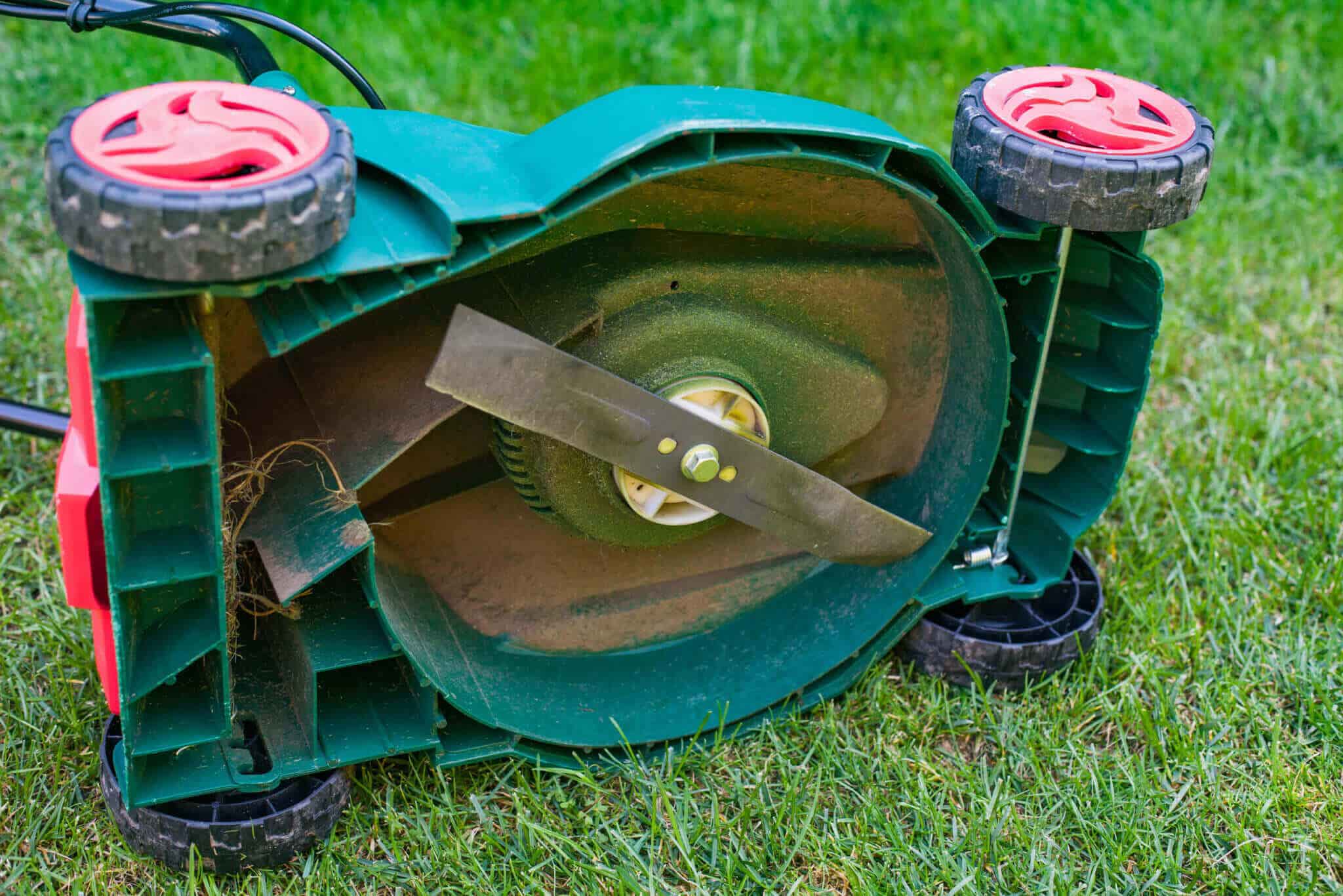 How to Remove Blade from Lawn Mower