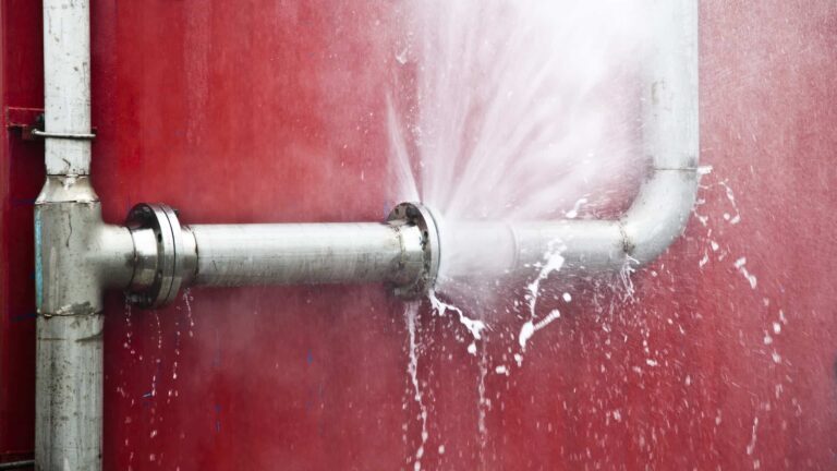 Top 5 Ways to Prevent Pipes from Bursting