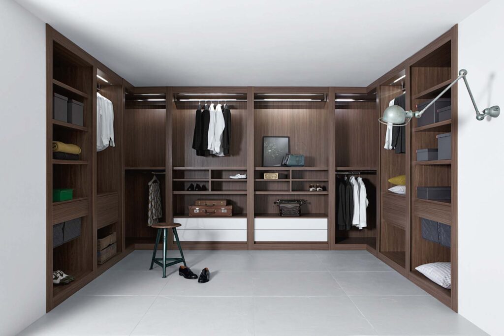 walk in closet