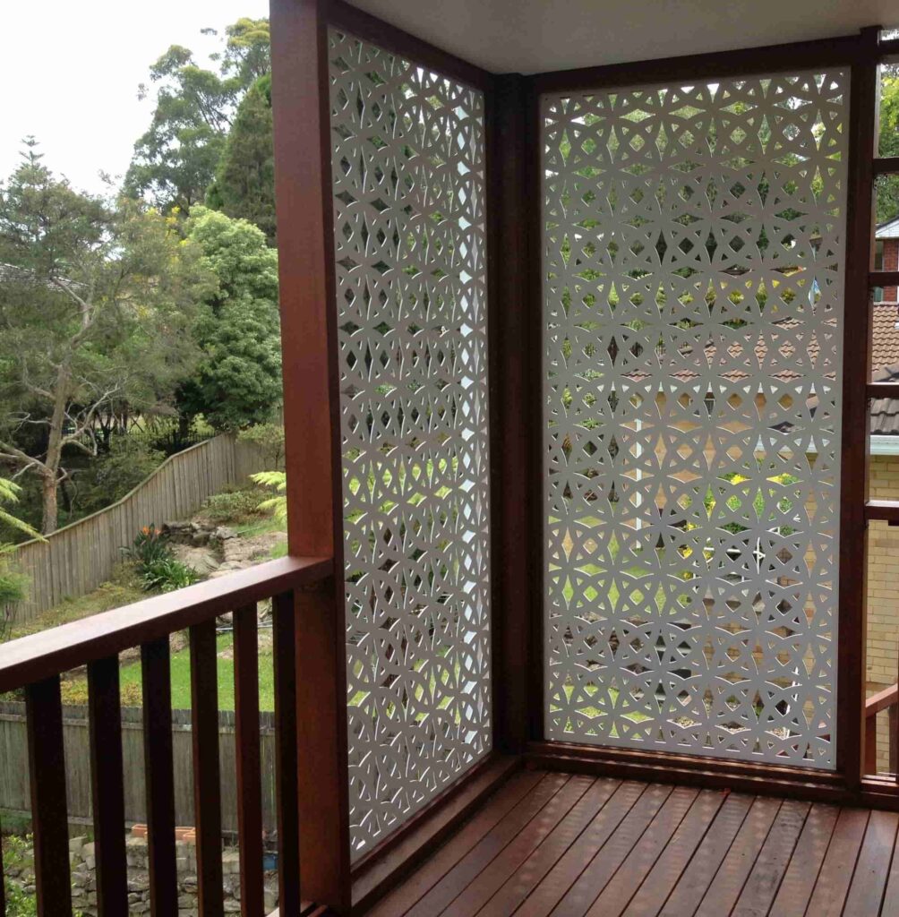 Glass wooden screens