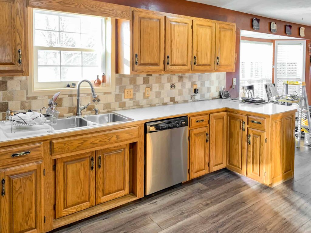 Oak Kitchen Cabinets Make Your Kitchen Look Classy And Appealing   Oak Kitchen Cabinet 2 1024x768 