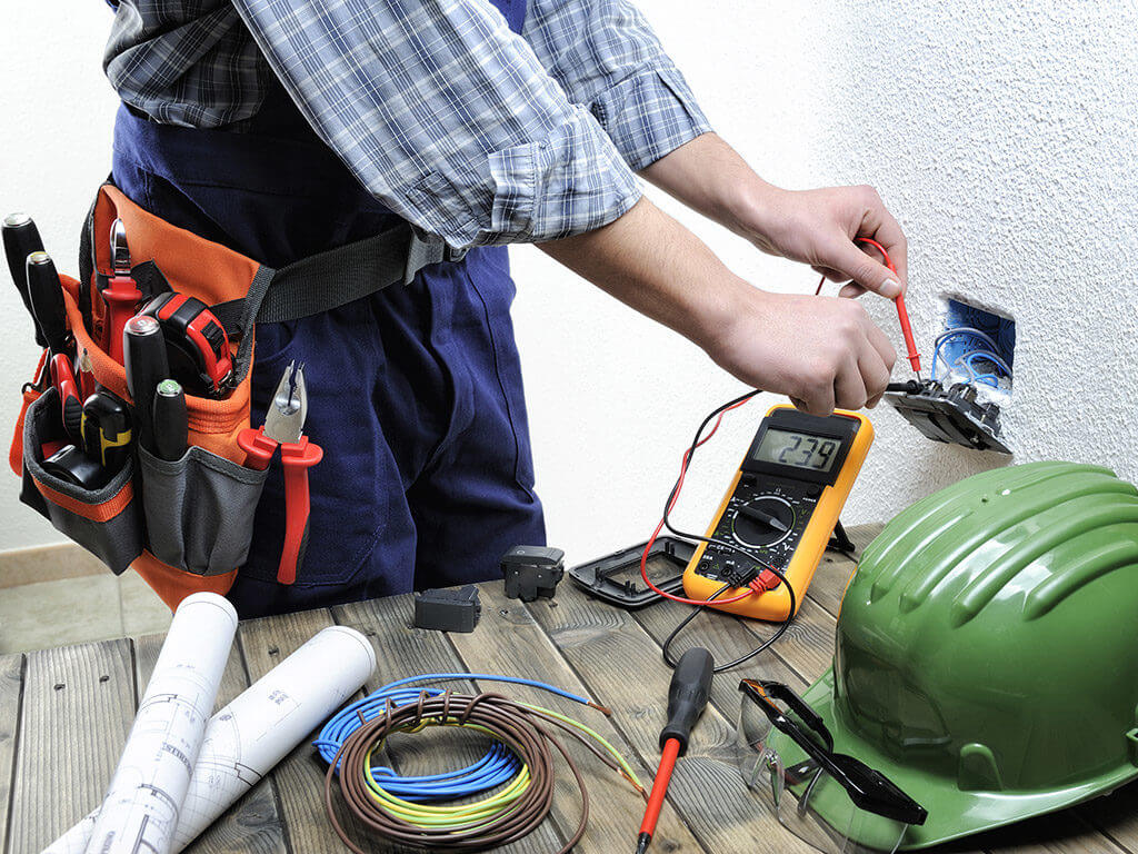 electrical contractor 