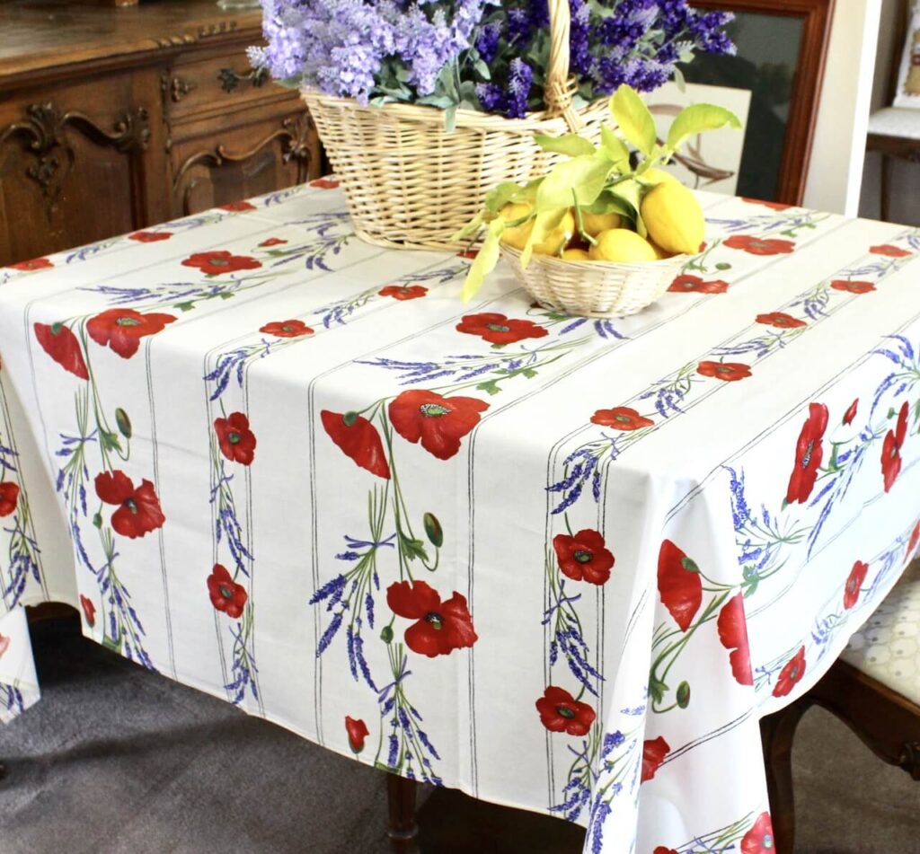 tablecloths types 