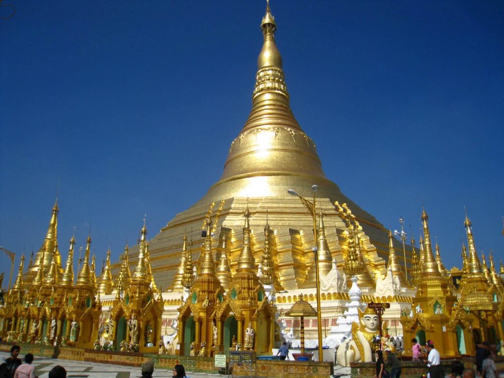 Shwedagon Pagoda (Myanmar) 