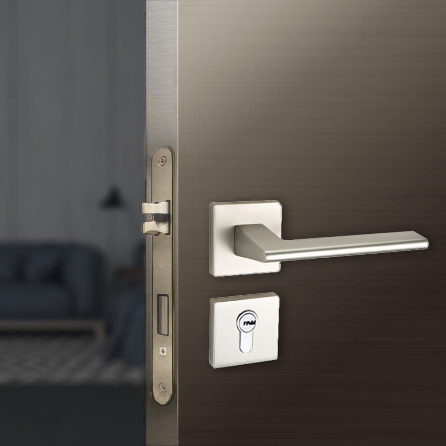 Things to Consider When Buying Door Locks for Your Commercial Property!