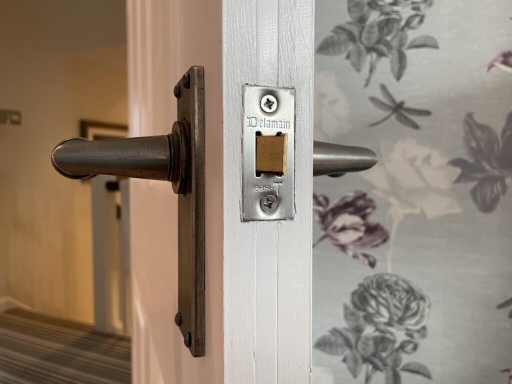 quality door locks 