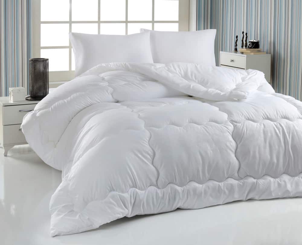 Surprising Benefits Of White Bedding 