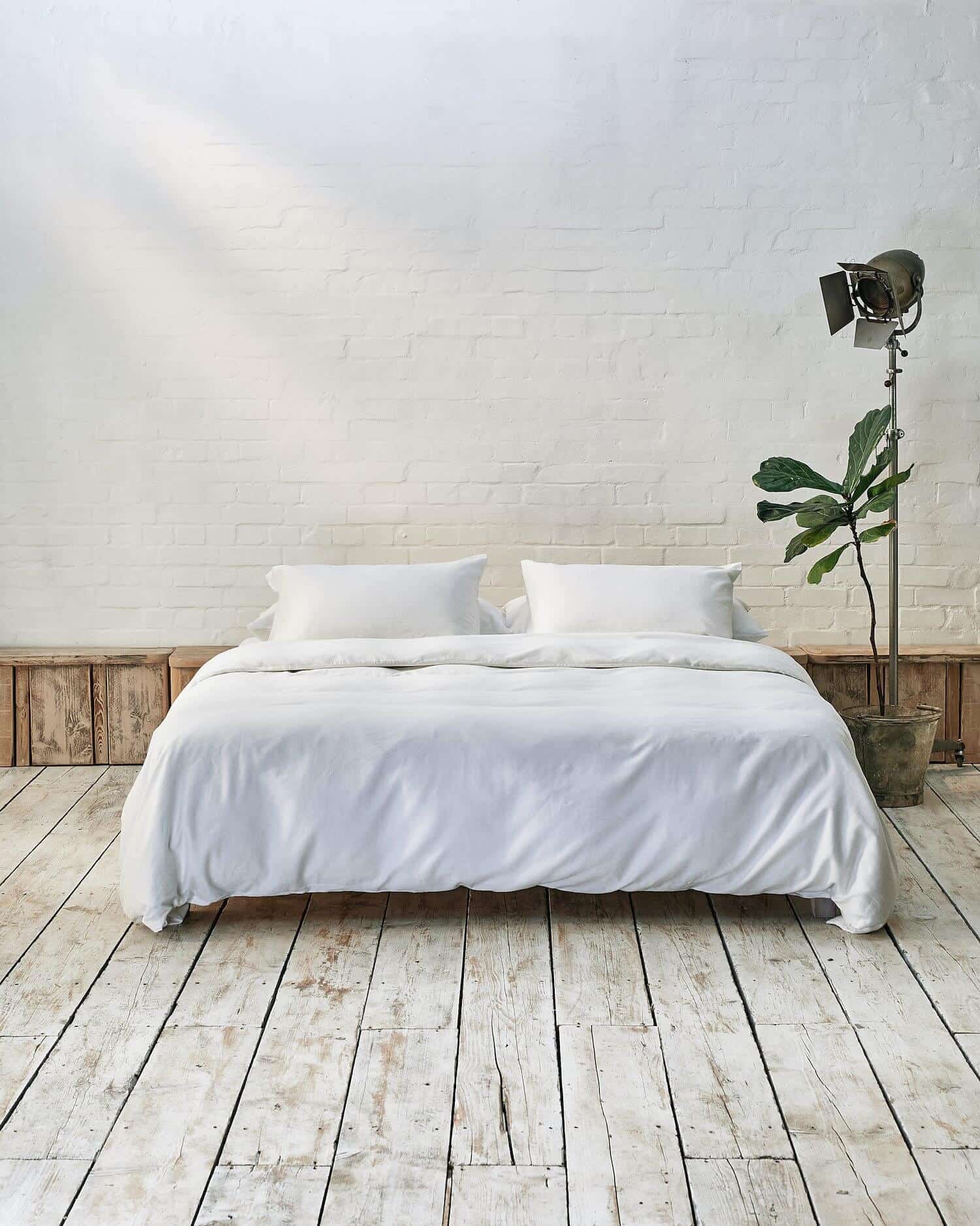 6 Surprising Benefits Of White Bedding