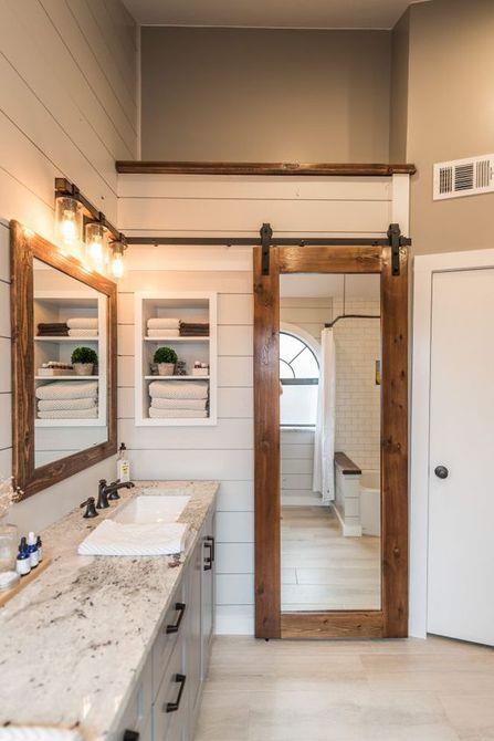 Upgrade Your Farmhouse Bathroom Decor