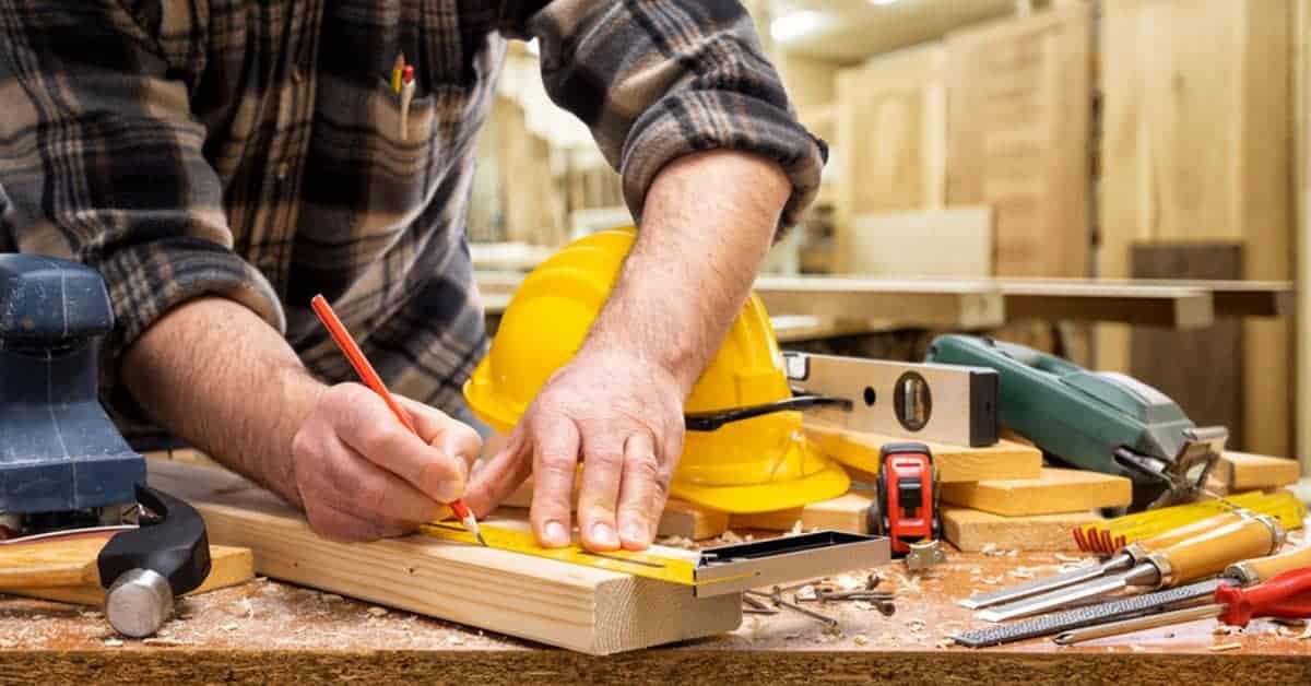 An Ultimate Guide On How To Square A Board With A Table Saw