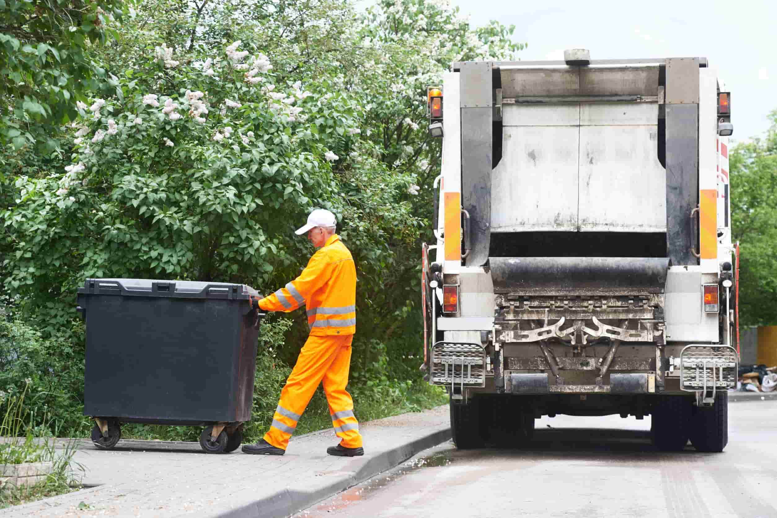 Benefits of Investing in the Rubbish Removal Services in 2024